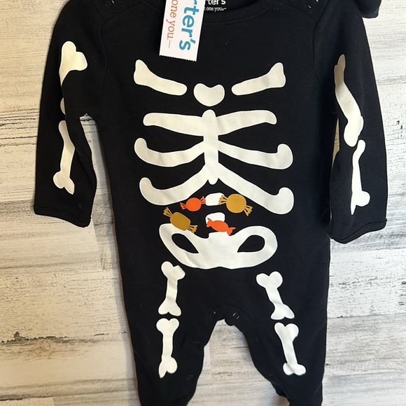 Carter’s Baby Skeleton Sleep and Play Footsie & Hat Size 6 Months NEW - Picture 3 of 4